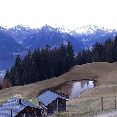 Haus Vallaster Apartamento